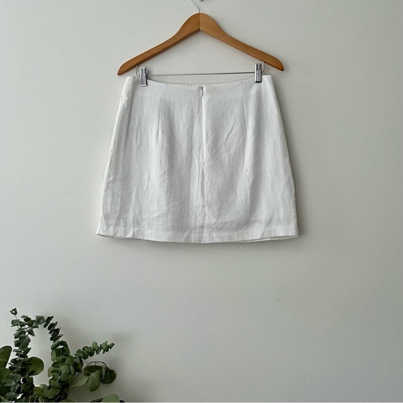 Altar’d State Floral Embroidered Miniskirt Size M - Picture 2 of 16